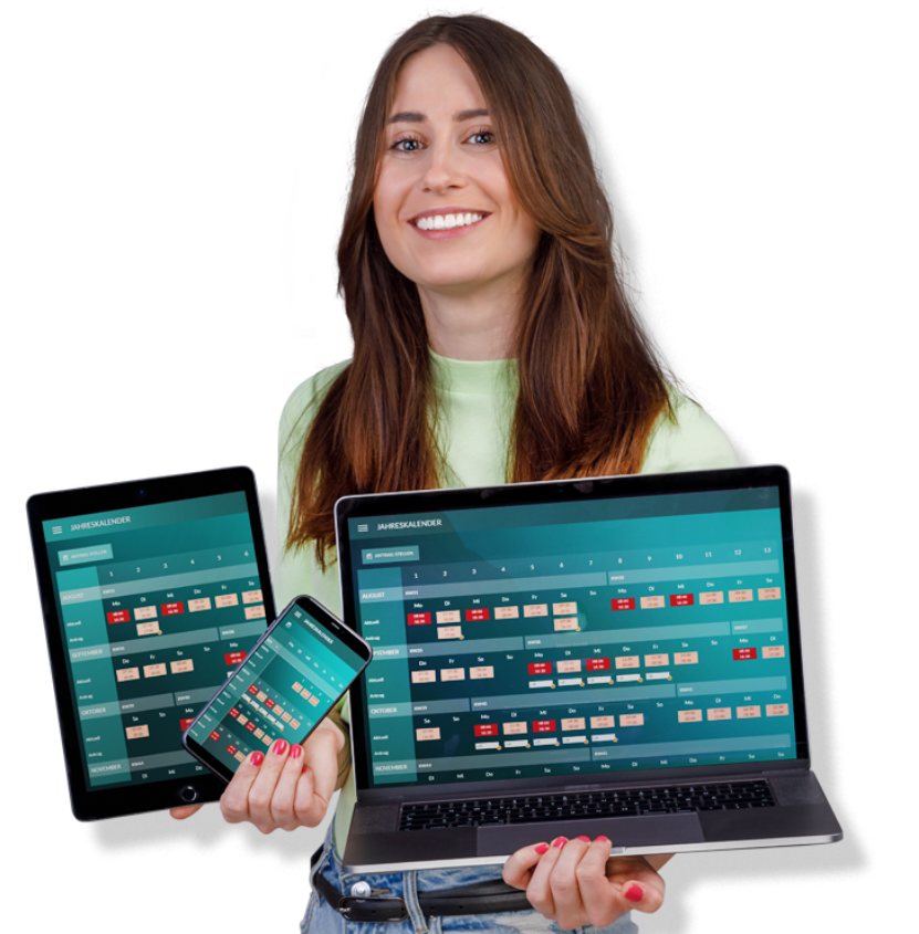 Frau präsentiert myplano-App auf Smartphone, Tablet und Laptop