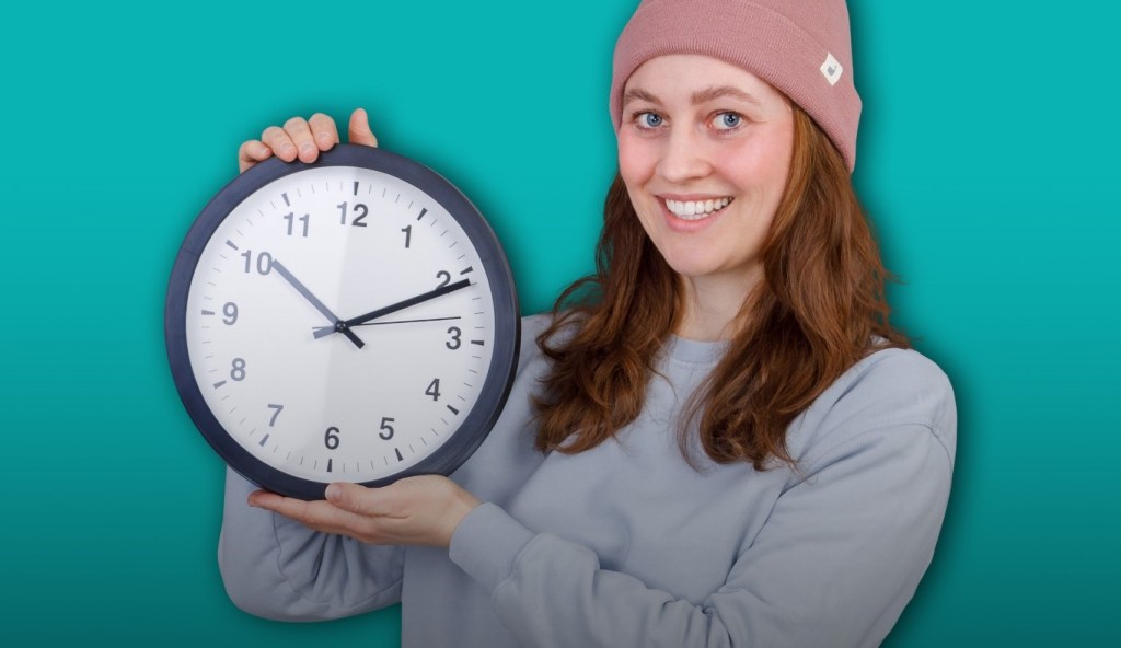 Integrated Time Management - Shift Scheduling - Women with Clock